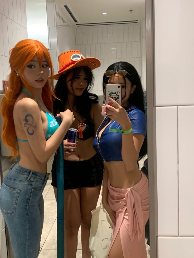 Spooky Skincare, Insta Username, Hot Costume, Skincare Secrets, Cosplay Inspo, Pretty Halloween Costumes, Spooky Style, One Piece Cosplay, Nami One Piece