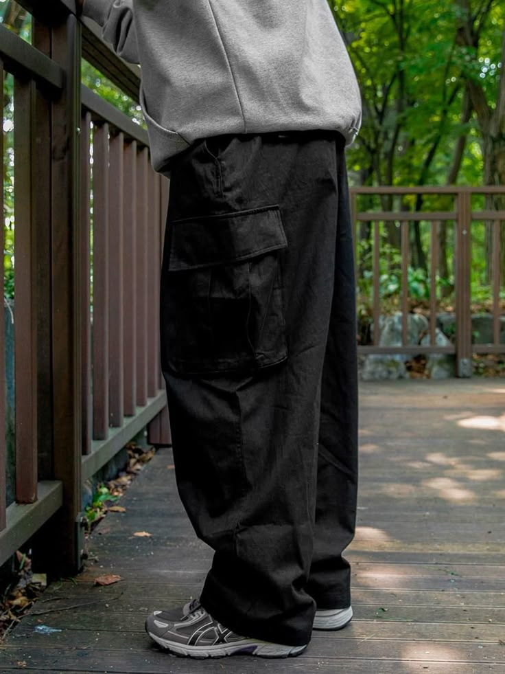 Composition : 100% cottonColor : Black_36, Black_38Country of Origin : CHINA Cotton Cargo Pants Full Length, Full-length Cotton Parachute Pants With Pockets, Cotton Full-length Parachute Pants With Pockets, Full Length Cotton Parachute Pants With Pockets, Cotton Cargo Trousers, Casual Black Cargo Pants With Multiple Pockets, Black Casual Cargo Pants With Side Pockets, Casual Black Cargo Pants With Cargo Pockets, Spring Techwear Cotton Cargo Pants