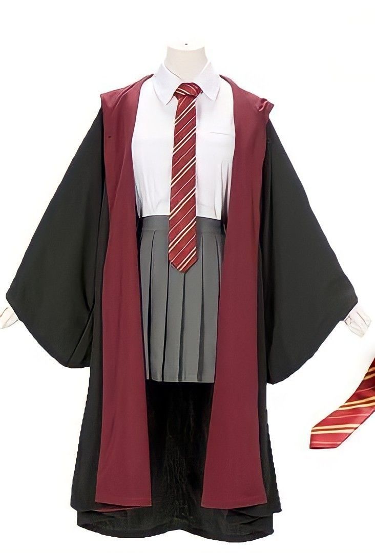 Hermione Cosplay, Harry Potter Uniform, Gryffindor Uniform, Gryffindor Costume, Gryffindor Outfit, Harry Potter Kostüm, Hogwarts Uniform, Stile Harry Potter, School Costume