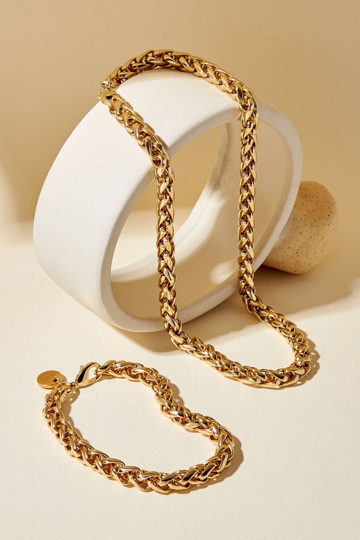 The Esmé bracelet is made from our thick chopin chain and fastened with a with lobster clasp. Material: Recycled Brass Plating: 14K Gold or Rhodium-silver Chain has a clear protective coating to prevent from quick wear and tarnishing. Chain measures: 7mm wide Clasp Measures: 15mm Available in the following Lengths: 6.5", 7", 8", 8.5", 9" Bracelet is handmade in the USA Demi Fine Jewelry, Anklet Bracelet, Anklet Jewelry, Bracelets And Charms, Pendant Earrings, 10k Gold, Earring Necklace, Statement Jewelry, Ring Necklace