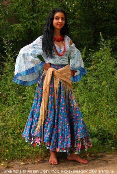 Arte Pin Up, Folk Costume, Indian Style, Hippie Chic, Estilo Boho, Costume Halloween, Hippie Style, Belly Dance, Traditional Outfits