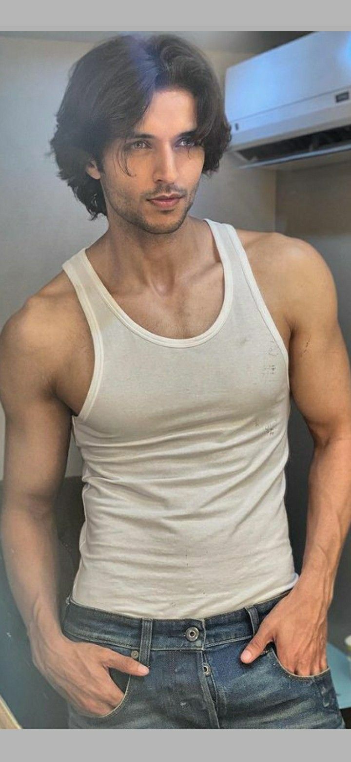 Blonde Haircuts Men, Siddharth Gupta, Old Man With Beard, Men Old Money, Beard Haircut, Guy Haircuts Long, Handsome Older Men, Blonde Haircuts