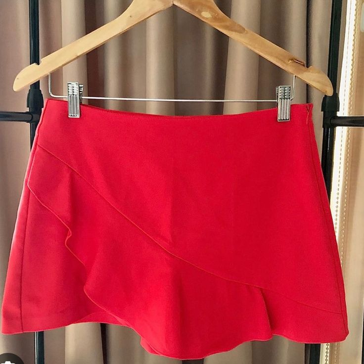 Zara Asymmetic Red Ruffle Skirt / Shorts / Size S | Nwot Solid Ruffled Skort For Party, Red Stretch Skort Mini Length, Red Stretch Mini Skort, Red Stretch Mini Bottoms, Red Stretch Mini-length Bottoms, Red Stretch Mini Length Bottoms, Stretch Red Mini Bottoms, Red Stretch Mini Length Skort, Chic Stretch Red Shorts