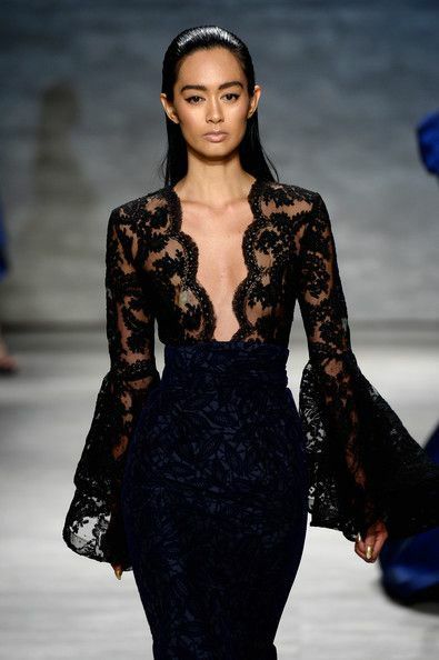 Lil Black Dress, Michael Costello, Cocktail Outfit, Diy Fashion Clothing, Luxury Dress, Fashion Tips For Women, Beautiful Gowns, Fashion Week Spring, Dream Dress