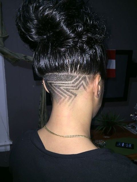 Shaved Hair Designs Undercut, Undercut Patterns Women, Undershave Designs, Girl Undercut Design, Undercut Designs For Women, Girls Undercut, Undercut Design, Hair Tattoo Designs, Girl Undercut