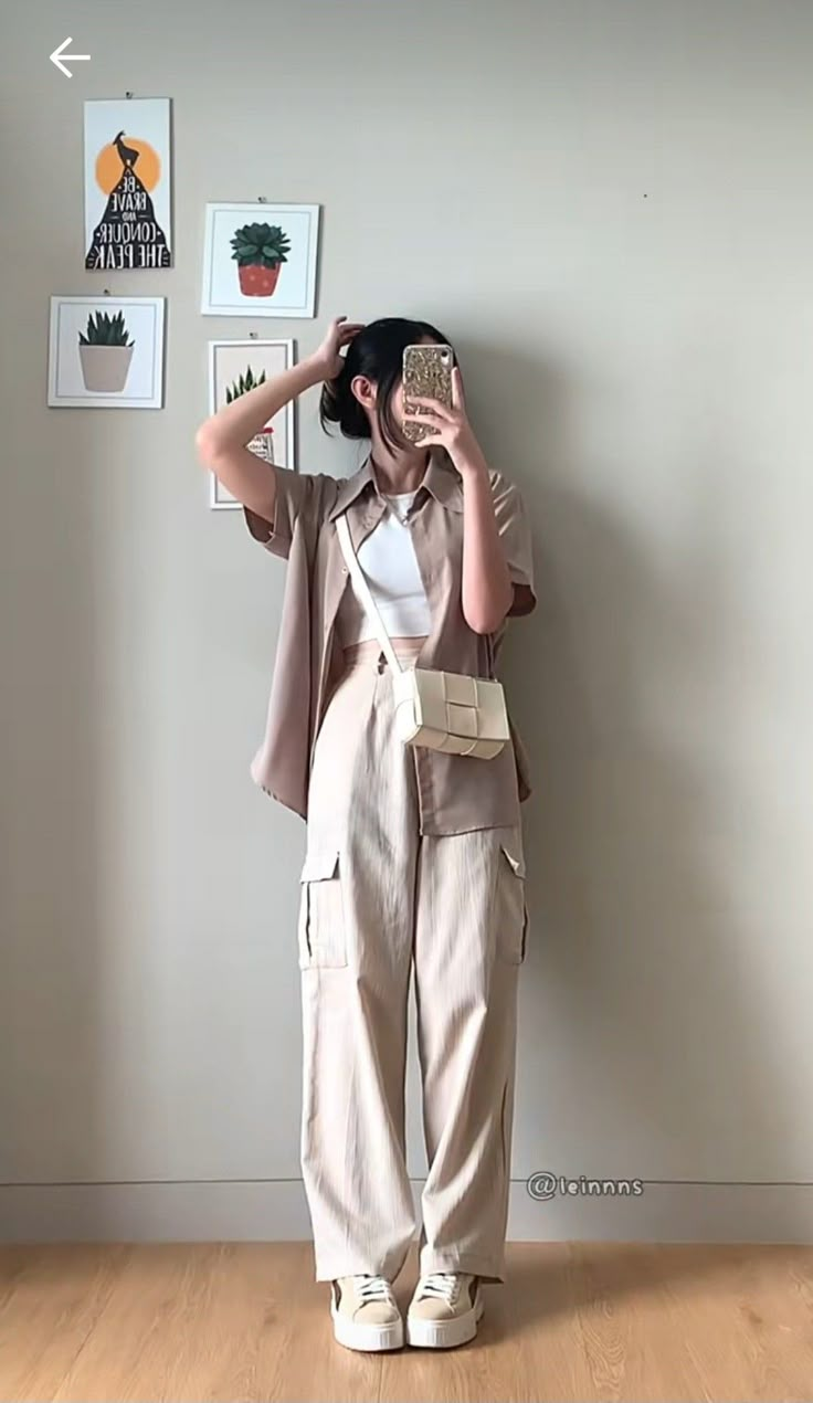 Campus Outfit Casual, Korean Summer Outfits Casual, Korean Fashion Dress Casual, Dress Pants Outfits, Korean Summer Outfits, Beige Outfit, Korean Casual Outfits, Korean Fashion Dress, Casual Day Outfits