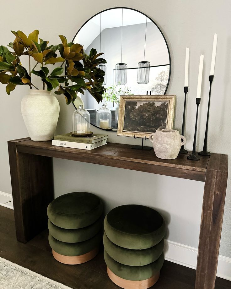 Entry Table With Picture Frames, Entryway Table Key Bowl, Console Table Round Mirror, Entrance Table Styling, Entrance Hall Table Ideas, Mirror Over Entry Table, Console Styling Entryway, Front Door Console Table Decor, Styling Entry Table