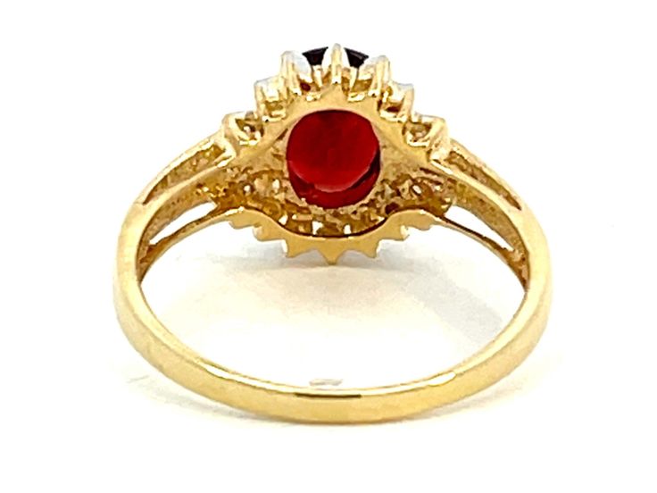 Item Specifications:Metal: 14K Yellow GoldStyle: Statement RingRing Size: 9.5 (resizing available for a fee)Total Weight: 4.3 GramsGemstone Specifications:Gemstones: 1 red oval garnetDiamond Color: H-IDiamond Clarity: SI2-I1Diamond Count: 6 single cutCondition: Preowned, ExcellentStamped: "14K" Red Oval Birthstone Ring With Prong Setting, Oval Red Birthstone Ring In 14k Gold, Red Oval Hallmarked Birthstone Ring, Red Oval Birthstone Ring Hallmarked, Garnet And Diamond Ring, Gold Style, Deep Red, Statement Rings, Garnet