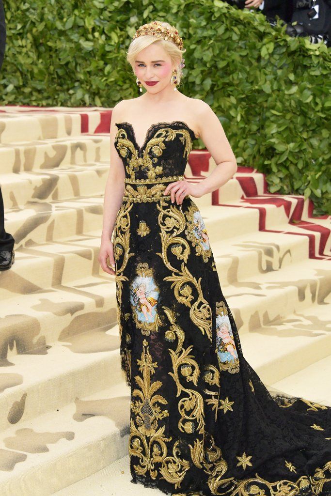 Wearing a strapless embroidered dress with Christian Louboutin shoes. Image Source: Getty / Neilson Barnard Red Carpet Dresses Gowns, Heavenly Bodies Fashion, Celebrity Dresses Red Carpet, Gala Themes, Met Gala Outfits, Twisted Hair, Heavenly Bodies, Met Gala Red Carpet, Gra O Tron