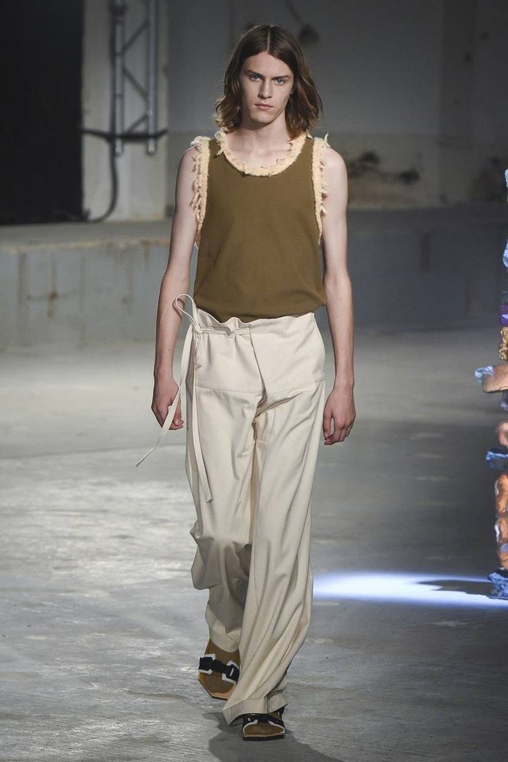 Acne SS19 Bali Pants, Activewear Trends, Eclectic Clothing, Acne Studio, Minimal Look, Stylish Mens Outfits, Male Fashion, Menswear Collection, Fashion Show Collection