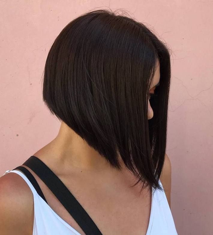 Nape Length Bob Longer at the Front Choppy Layers For Long Hair, Long Lob Haircut, Angled Bob Haircut, Long Lob, Half Up Hairstyles, Long Angled Bob, Haircuts To Try, Angled Bobs, Angled Bob Haircuts