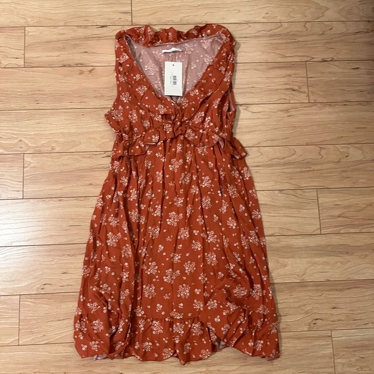 Les Femmes Rust Floral Dress Size Medium Brand New With Tags Purchased From One Loved Babe Boutique Flowy Ruffle Dress, Mini Dress Hot, Tulle Mini Dress, Red Bodycon, Flowy Mini Dress, Red Bodycon Dress, Hollister Dresses, Chiffon Mini Dress, Ruched Midi Dress