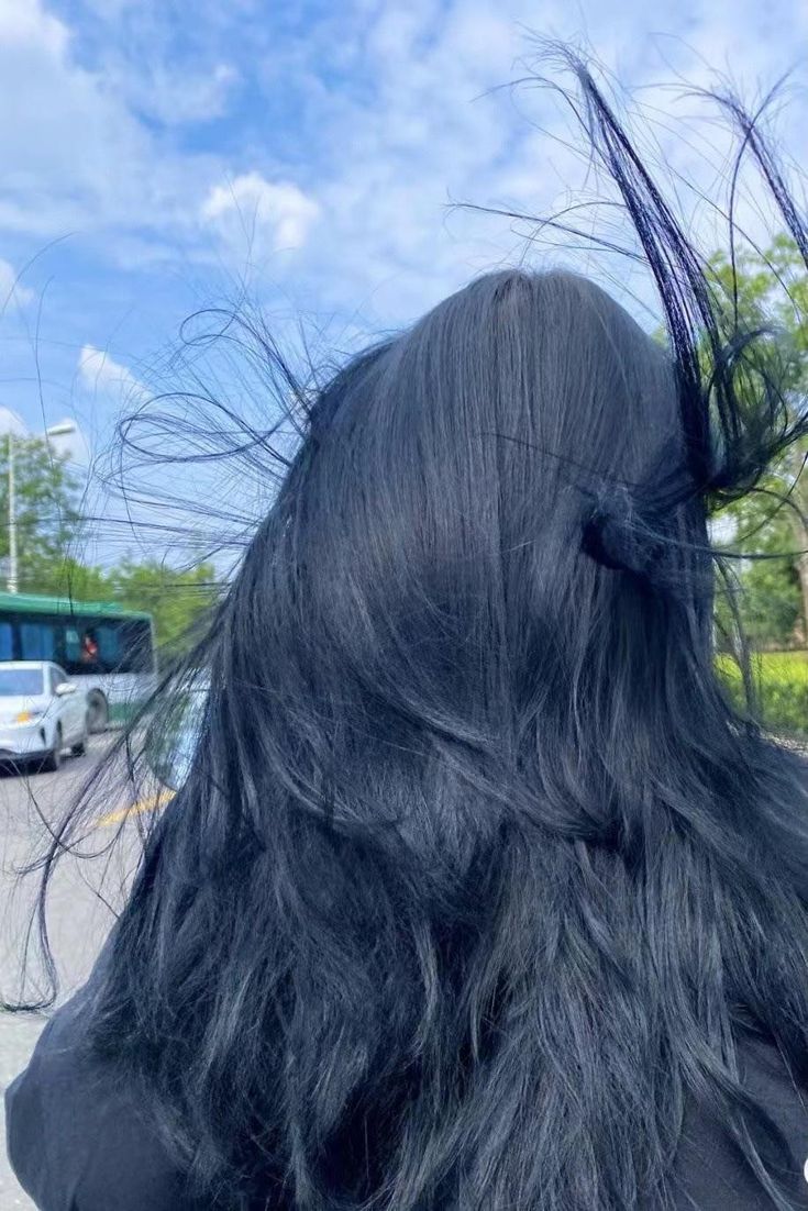 Black Hair With Hint Of Blue, Navy Blue Hair Ideas, Black Blueish Hair, Dark Blue Hair With Money Piece, Dark Blue On Brown Hair, Black Dark Blue Hair, Dark Blue Asian Hair, Subtle Blue Hair Brunette, Dark Ashy Blue Hair