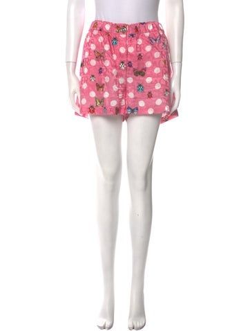 Versace ShortsPinkPrintedHigh-RiseBarocco PrintSlit PocketsButton ClosureFit:Shorts by Other Designer typically fit true to size. Pink Bottoms With Built-in Shorts For Daywear, Pink Pajama Shorts For Daywear, Cute Spring Pajama Shorts, Pink Bottoms With Elastic Waistband For Daywear, Pink Bottoms For Daywear With Short Length, Pink Bottoms For Daywear, Short Length, Pink Daywear Shorts, Pink Above Knee Summer Bottoms, Pink Cotton Shorts For Daywear