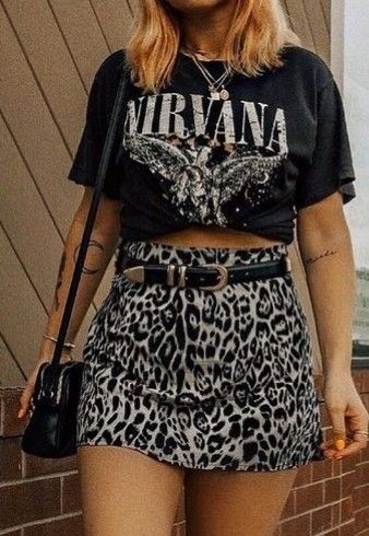 Casual Glam Rock Outfit, Rocker Chic Makeup, Girly Alternative, Rocker Chic Outfit, Y2k Plus Size, Cute Outfits Summer, Plus Size Outfit Ideas, Edm Outfits, Look Festival