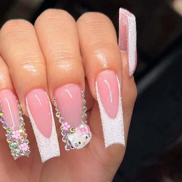 hello kitty set 🎀🎀 @nailssbyrico Hello Killy Nails, Hello Kitty Nails With Gems, Hello Kitty Gem Nails, Hello Kitty Rhinestone Nails, Bling Hello Kitty Nails, Hello Kitty Bling Nails, White Hello Kitty Nails, Uñas Hello Kitty, Nails Hello Kitty