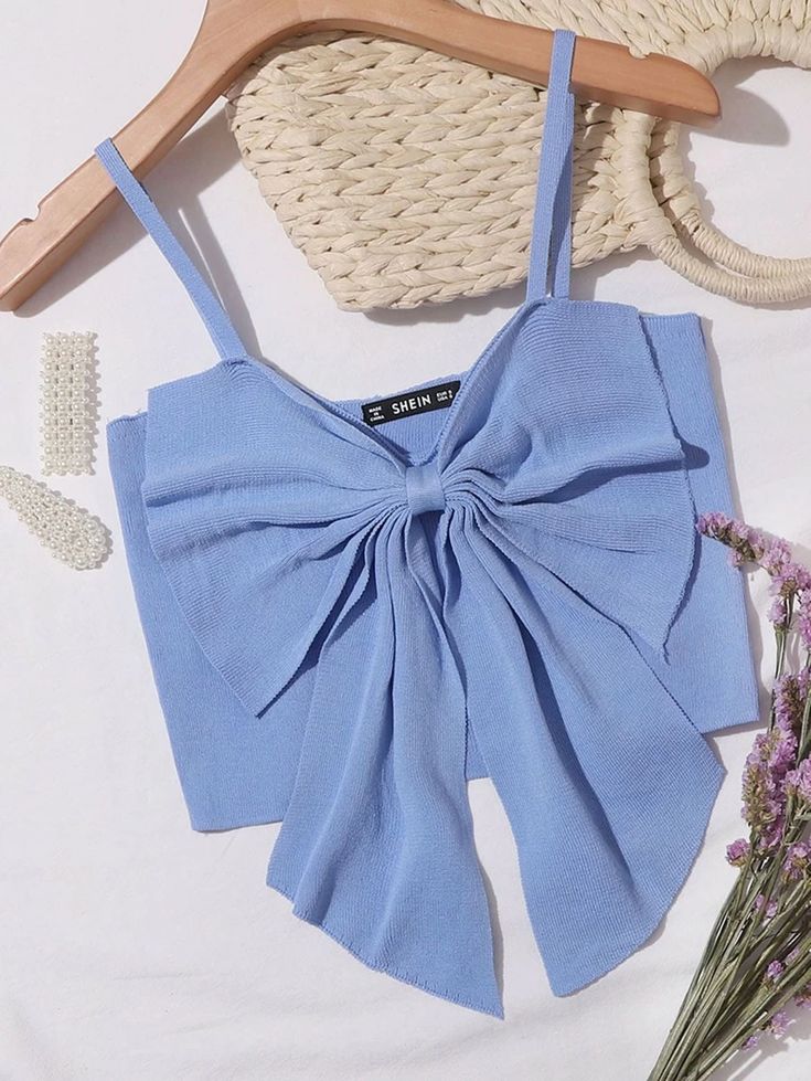 Big Bow Front Crop Cami Top | SHEIN USA Bow Tops Outfit, Fancy Crop Top, Bow Crop Tops, Korean Tops, Crop Top Designs, Trendy Fashion Tops, Women Tank Tops, Crop Top Outfits, Summer Tank