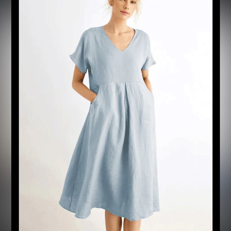 Light Blue 100% Linen Dress With Pockets. Side Zip Closure Size Xl Blue Casual Relaxed Fit Dress, Blue Casual Dress With Relaxed Fit, Blue Relaxed Fit Mid-length Dress, Blue Mid-length Relaxed Fit Dress, Elegant Blue Maxi Dress With Pockets, Light Blue V-neck Sundress, Light Blue V-neck Dress With Pockets, Light Blue Relaxed Fit Dress For Spring, Chic Blue Midi Linen Dress