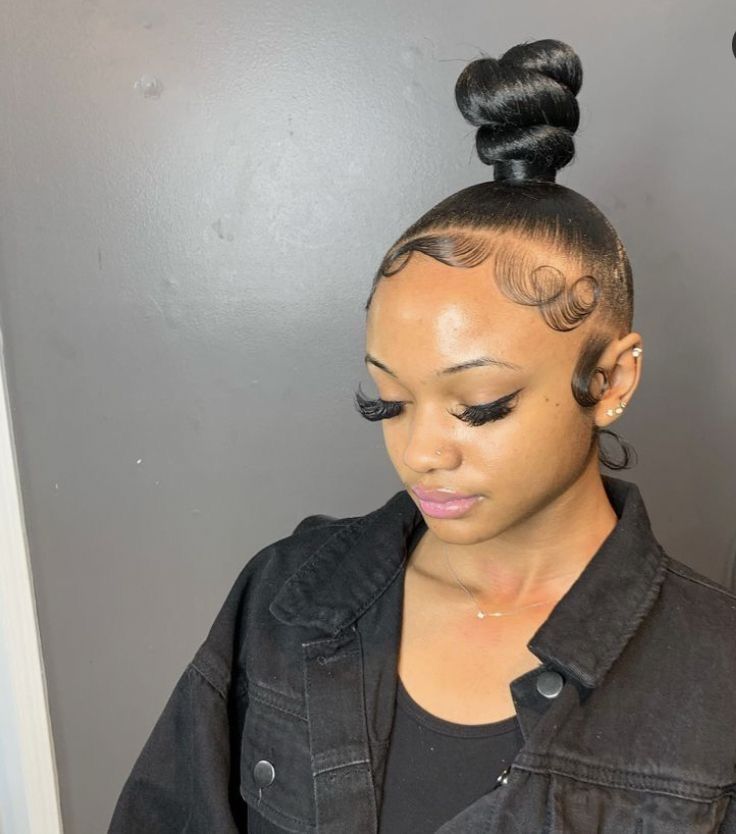 Fire Hairstyles, Baddie Hair, Low Ponytail Hairstyles, Top Knot Bun, Sleek Ponytail Hairstyles, Knot Bun, Black Ponytail Hairstyles, Quick Braided Hairstyles, Twist Braid Hairstyles