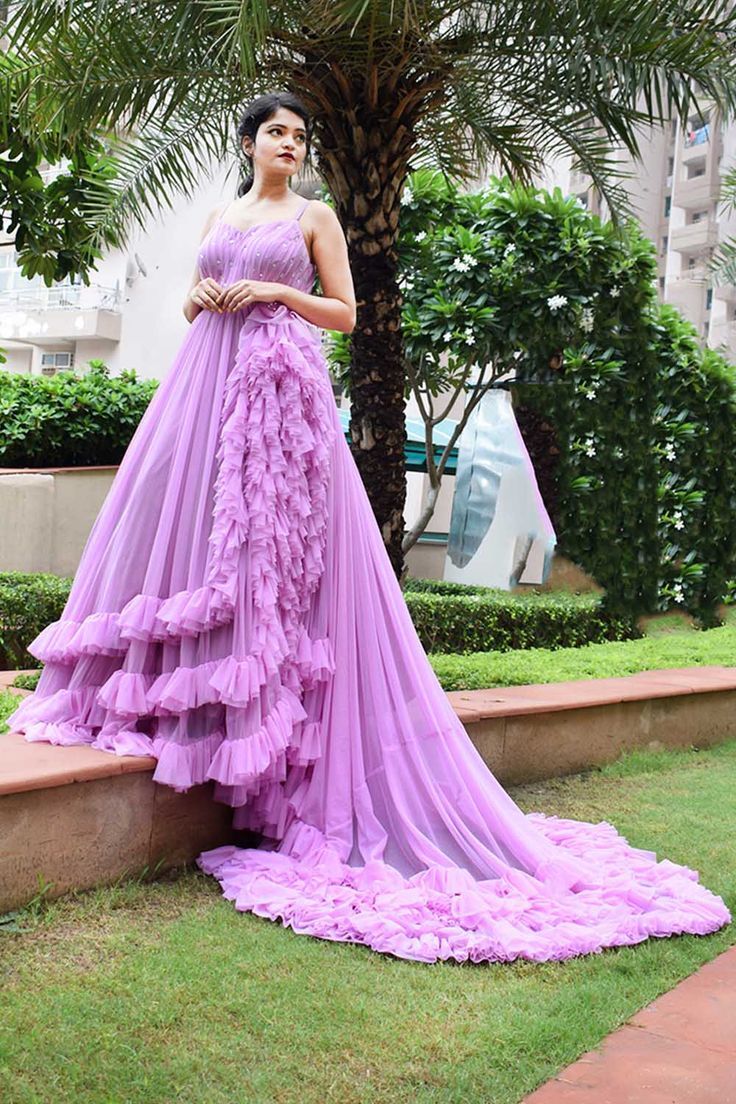 Lavender Gowns, Net Gown Designs, Indian Long Gowns, Princess Frocks, Layered Gown, Net Gowns, Long Frock Designs, Fancy Frocks, Perfect Bridesmaid Dress