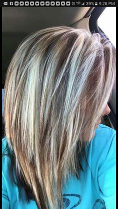 Light And Dark Hair Highlights, Women’s Medium Haircut With Layers, Fall Hair Color With Blonde Highlights, Low Lights Fir Blonde Hair, Womens Hair Trends Fall 2023, Hi Lo Lights Hair Colour, Blonde For Over 40 Over 40, Long Aline Haircut With Layers, Blonde Hair With Thick Lowlights