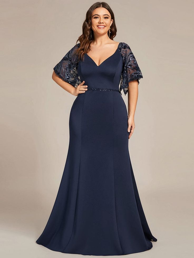 Formal Dresses For Women Over 50, Evening Gowns Formal Weddings, Quince Mom Dress, Plus Size Gala Dress Classy, Flattering Dresses For Plus Size, Plus Size Formal Dresses For Wedding, Wedding Coursage, Plus Size Formal Gown, Formal Plus Size Dresses