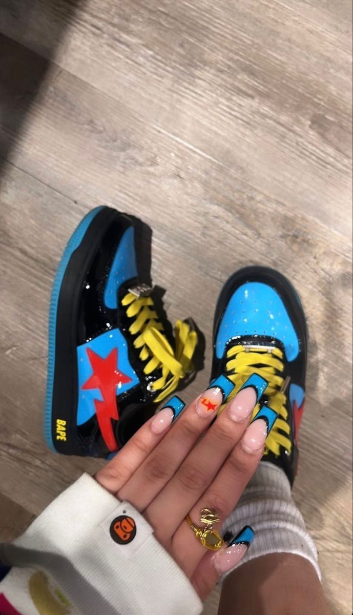 Bape Shoes, Pretty Sneakers, Trendy Shoes Sneakers, Pretty Shoes Sneakers, Shoes Outfit Fashion, Fresh Shoes, Cute Nike Shoes, Cute Nikes, Hype Shoes