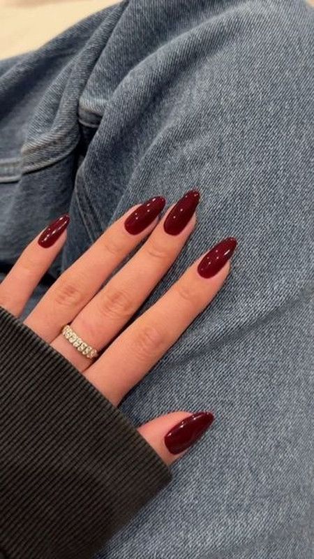 Thanksgiving Nails Coffin Shape, November Nails Oval, Fall Red Nails Designs, November Nails Simple, Nail Ideas For November, November Almond Nails, Nail Ideas November, Debs Nails, Cute November Nails