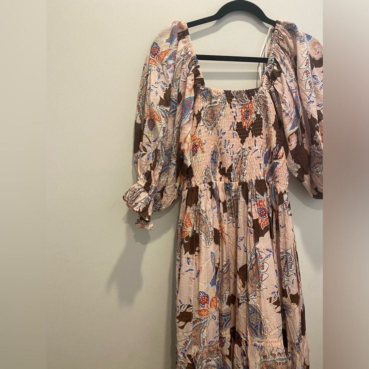 Midi Size 6 Super Cute, Perfect For Any Occasion Never Worn Nwt Accepting Offers Midi Size, Pink Brown, Colorful Dresses, Midi Dress, Super Cute, Size 6, Womens Dresses, Fast Delivery, Customer Support