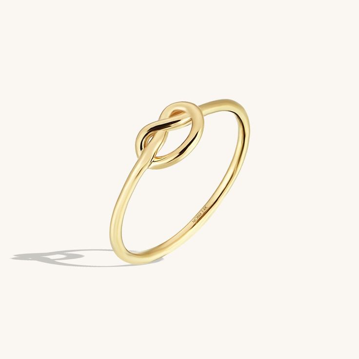 The Knot Ring made with the finest workmanship like a work of art, exhibit its flamboyant stance. This special design ring could be preferred to warm up the hearts in relationships tied tightly. The Knot Ring also means endless love for couples. The Knot Ring will tell your lover on your behalf that this love is eterna Twisted Eternity Ring, Heart Infinity Ring, Mother Daughter Rings, Love Is Eternal, Ring For Women Unique, Daughter Ring, Infinity Knot Ring, Gold Knot Ring, Friendship Ring