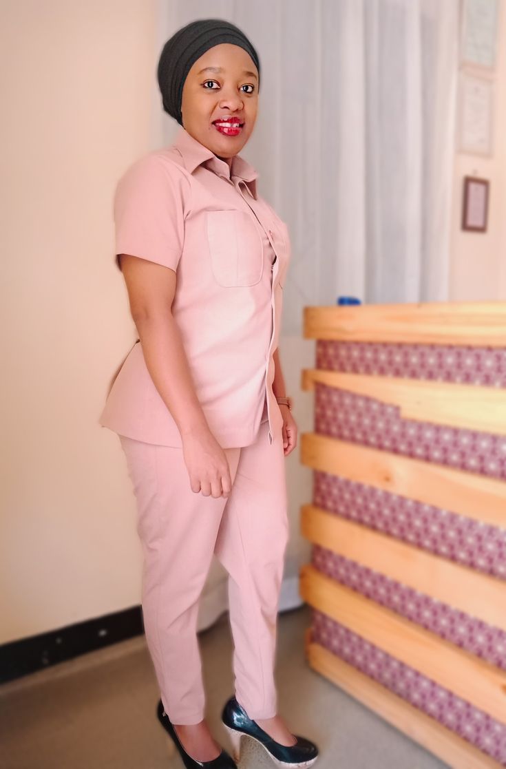 Perfect fitting flamingo color short sleeves Ladies Kaunda Suit made by #Mahdishdesigner Kaunda Suits For Women, Kaunda Suit For Women, Kaunda Suit, Men Fashion Suit, Senator Styles, Flamingo Color, Ladies Suit, Corporate Uniforms, African Attire For Men