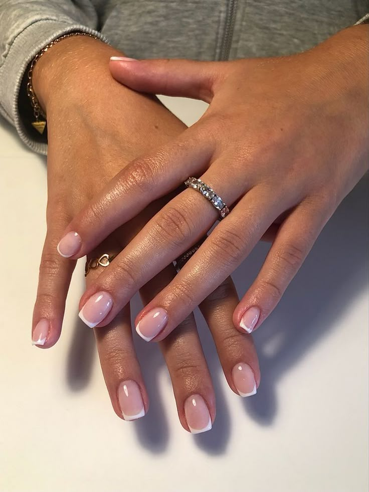 French Tip Russian Manicure, French Tip Nails Not Acrylic, Gel French Tip Manicure, Biab French Nails, French Nails Gel Short, French Nails Biab, Short Biab Nails French, Gel French Tip On Natural Nails, French Tip Nails On Natural Nails