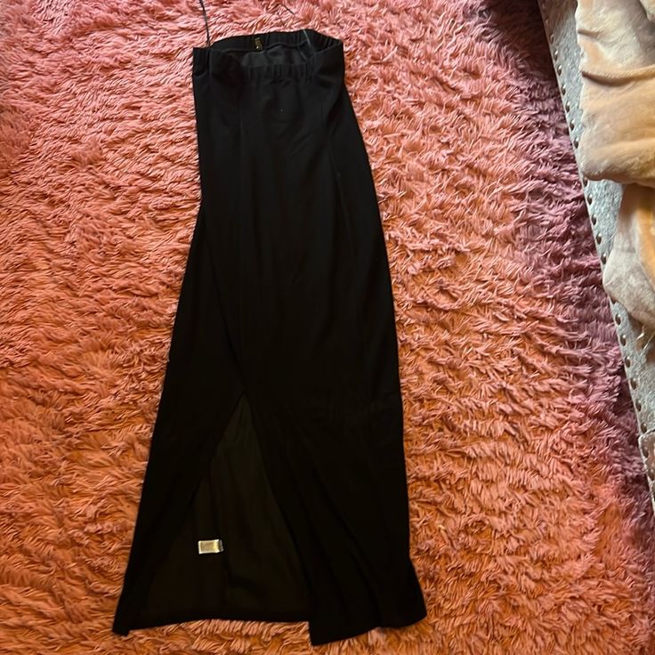 Black Strapless Sundress From Fashion Nova Never Worn Too Big For Me , Size Medium Has A Slit On The Side Of The Dress That Goes Up To About The Calf. Thick Material Black Strapless Bodycon Dress, Strapless Sundress, Strapless Bodycon Dress, Fashion Nova Dress, Sundress, Fashion Nova, Strapless Dress, The Dress, Bodycon Dress