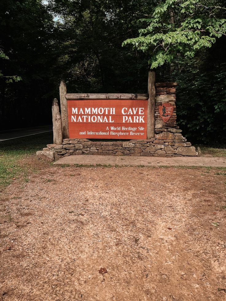 Sign for the National Park of “Mammoth Cave” National Park Sign, Mammoth Cave National Park, Park Entrance, Petrified Forest National Park, Mammoth Cave, Mesa Verde National Park, New River Gorge, Capitol Reef National Park, Canyonlands National Park