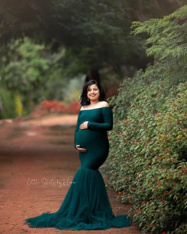 Bringing elegance to motherhood 💕 Our maternity gowns are designed to make you feel beautiful and confident during one of life's most precious moments. Green Maternity Maxi Dress, Maternity Floor-length Gown, Elegant Green Maternity Maxi Dress, Floor-length Maternity Gown, Elegant Floor-length Maternity Gown, Elegant Green Maternity Wedding Dress, Maternity Gown, Green Gown, Maternity Gowns