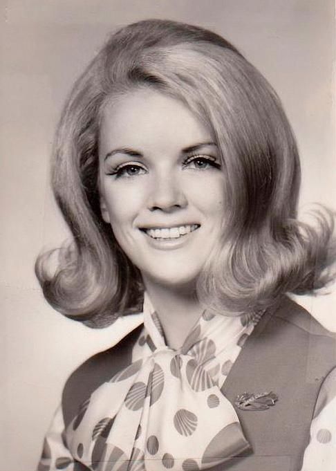 Image result for 1960's professional hairstyle 60's Hairstyles, Marvelous Wonderettes, Hairstyles Glam, 60's Hair, 1960 Hairstyles, 60’s Hair, 60s Hairstyles, 60s Glam, Retro Updo