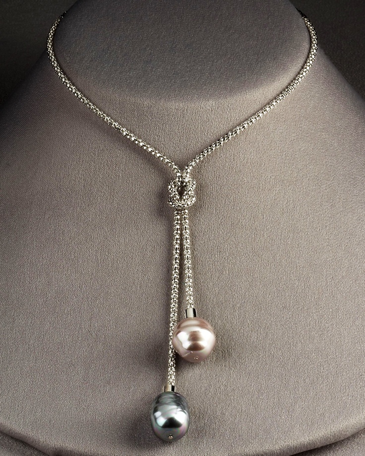 lariat necklace (you can mix and match the two beads but keep the same necklace chain; add charms to the middle above dangling beads to make effect: eg, put rain cloud dangling above two briolettes for raindrops) Casual Pearl Necklace, قلادات متدلية, Pearl Lariat Necklace, Pearl Lariat, Pearl Jewelry Design, Pearl Necklace Designs, Women Pendant, Diamond Jewelry Designs, Necklaces For Women