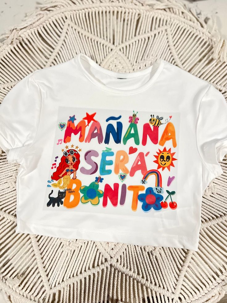 Karol G Crop Top "Mañana será bonito"  - Comfy Crop Top -100%polyester -Slim fit, basic type, round neck, short sleeve, crop top Fun Stretch T-shirt With Short Sleeves, Mañana Sera Bonito Makeup Idea, Fitted Multicolor T-shirt With Custom Print, Karol G Concert Shirts, Fitted Multicolor Letter Print T-shirt, Karol G Red Hair Shirt, Karol G Sweater, Karol G Bichota Shirts, Crop Top