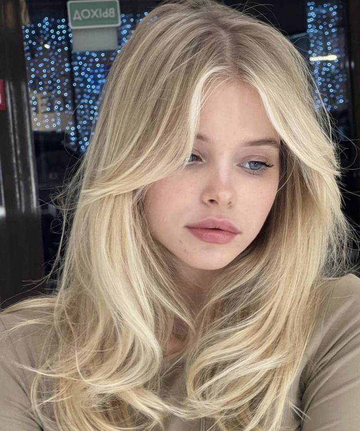 Blonde Hair Pale Skin, Hair Pale Skin, Blond Balayage, Light Blonde Hair, Blonde Hair Inspiration, Platinum Blonde Hair, Long Blonde, Long Blonde Hair, Light Blonde