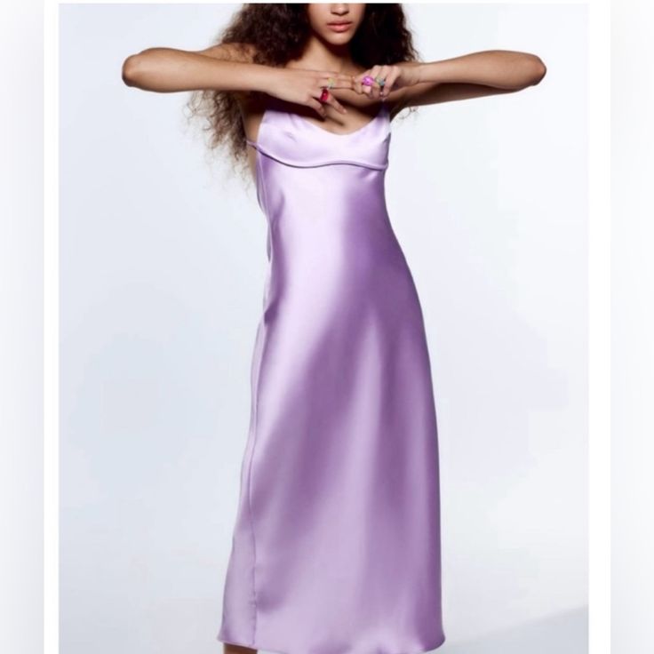 Questions? Leave A Comment Below! Long Skirt Casual, Zara Midi Dress, Midi Dress Pink, Gaun Fashion, Satin Midi Dress, Pink Midi Dress, Long Dresses, Spaghetti Strap Dresses, Dress Pink