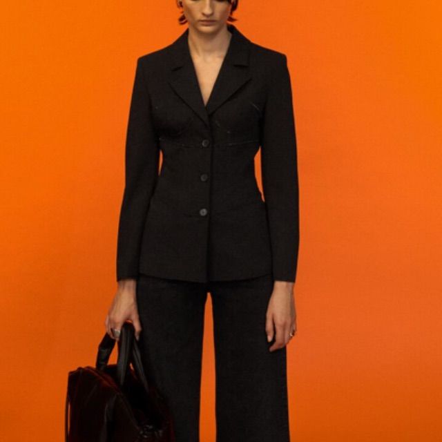 Genuine Zara New With Tag Material: 55% Wool, 41% Polyester, 4% Elastane Color: Black Fierce Girl Boss Look! Corset Details With Cinched Waist On Trend! Stretch With 4% Elastane Tailored Black Pantsuit, Tailored Black Pantsuit With Lapel Collar, Black Tailored Pantsuit With Lapel Collar, Black Single Breasted Pantsuit For Fall, Black Formal Pantsuit For Fall, Tailored Black Structured Blazer, Winter Formal Pantsuit, Black Structured Fitted Suit, Black Fitted Structured Suit