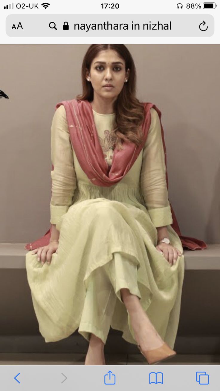 Namitha Pramod Salwar, Nayanthara Chudithar, Chudidhar Material Designs, Nayantara Kurti Designs, Nayanthara Churidar Designs, Nayanthara Churidar, Nayanthara Outfits, Plain Churidar Designs Ideas, Satin Indian Dress