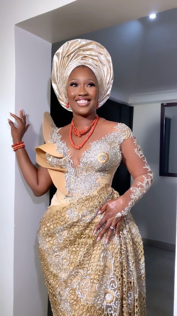 george_by_ruverodesigns on Instagram: The most beautiful Iteskiri/igbo Bride 😍😍😍 In our Luxury VVIP George in champagne @gusta_muo @mademoisellemoore Event planner… Igbo Bride George Styles, Traditional Wedding Outfits, George Blouse Styles, George Styles For Women, Styles For George Gowns, White And Gold George Styles, Igbo Bride Attire, Indian George Nigerian Styles, Nigerian Traditional Marriage George Styles