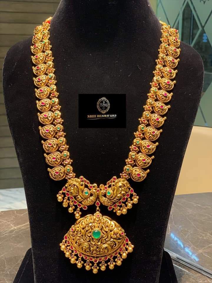 Latest Mango Haram Designs, Mango Haram Designs Gold Latest Long, Haram Designs Gold Latest Long, Latest Long Haram Gold Jewellery Designs, Mango Haram Designs, Haram Designs Gold Latest, Long Haram Designs, Mango Jewelry, Amrapali Jewellery