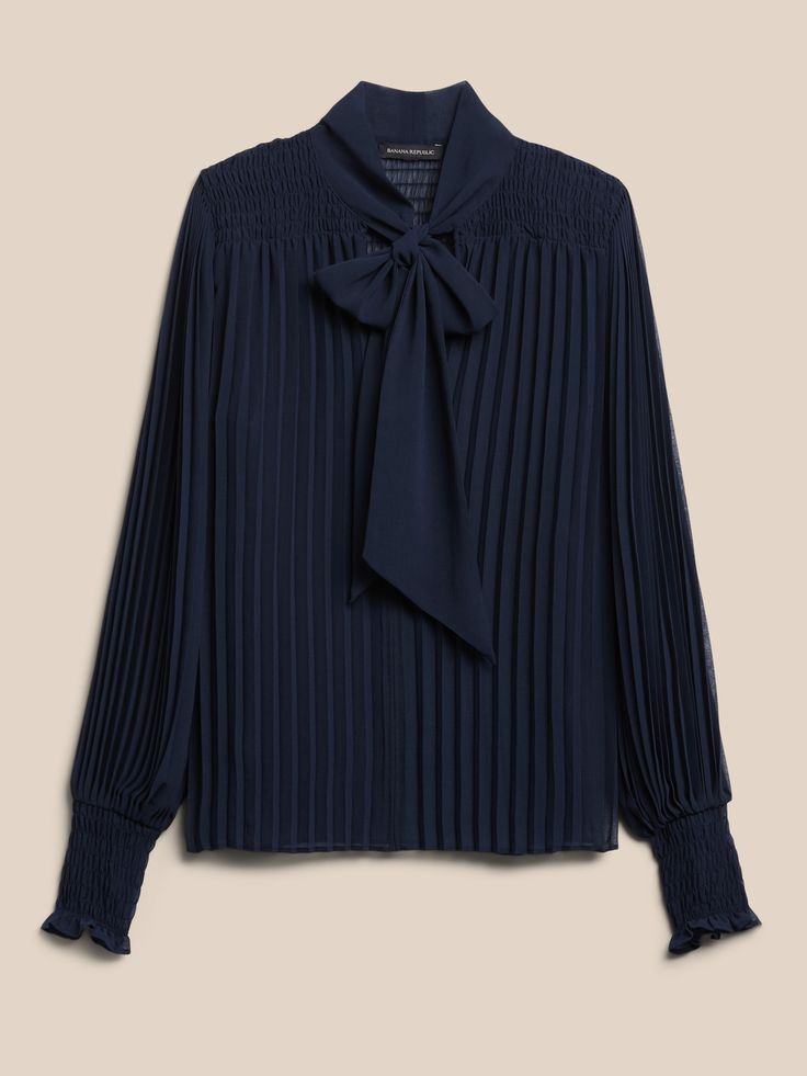 Pleated Tie-Neck Top | Banana Republic Poplin Shirt Outfit, Pleated Fashion, Black Dresses Classy, Professional Wear, Dress Design Sketches, Tie Neck Tops, Top Banana, Stylish Party Dresses, Pretty Blouses