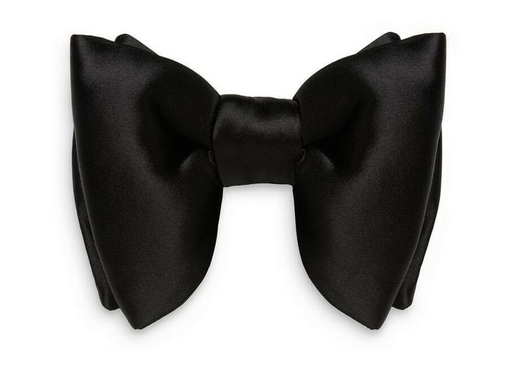 Butterfly Bowtie, Mens Luxury Accessories, Bowtie Wedding, Wedding Bow Tie, Silk Bow Ties, Black Bow Tie, Designer Ties, Bow Tie Wedding, Silk Bow