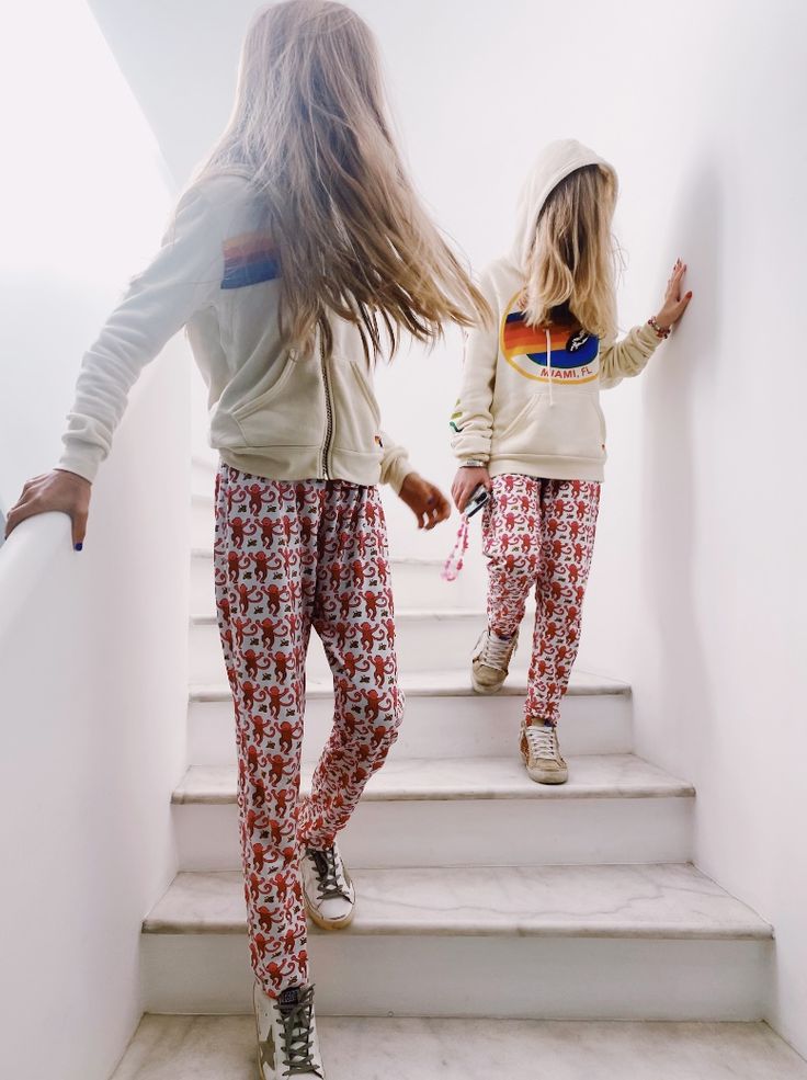 preppy morning/sleepover #preppy #rollerrabbit aviator nation Comfy Preppy Outfits, Sleepover Preppy, Preppy Morning, Preppy Besties, Preppy Sleepover, Preppy Family, Preppy Pants, Preppy Wardrobe, Preppy Party