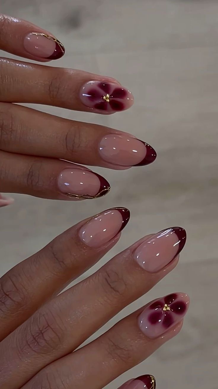 Simple College Nails, Japanese Gel Nails Fall, Almost Nail Designs, Aesthetic Nails Flower, Cute Nails For Italy, Maui Nails Hawaii, Almond Nails Designs Spring Trends, Simple Acrylic Nails Oval, Classy Formal Nails