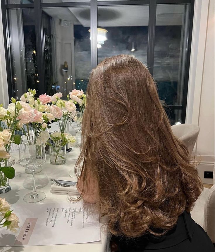 #longhair #hair #haircolour #colour #hairstyle #wavyhairstyle Blowout Curls, Brown Hair Looks, Brown Hair Inspo, Blowout Hair, Long Brown Hair, Hair Inspo Color, Light Hair, Light Brown Hair, Aesthetic Hair