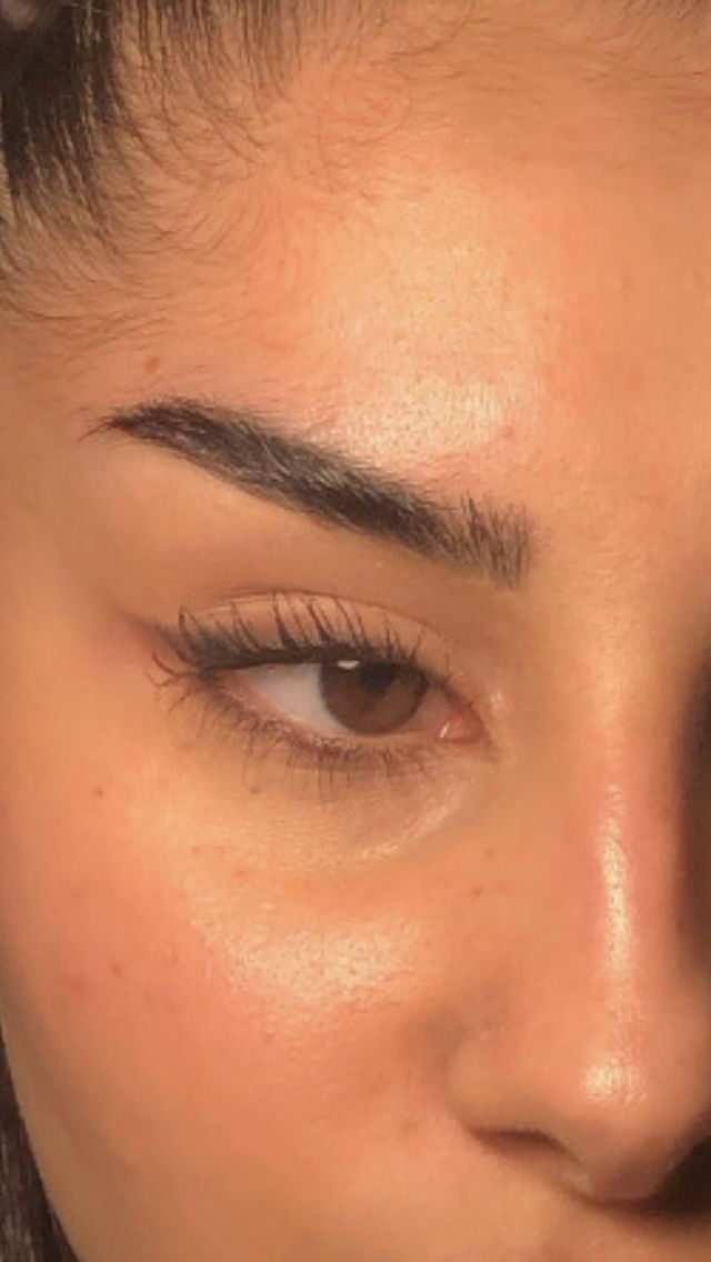 Soft Brown Wing Makeup, Natural Liner Eyes, Natural Cat Eye Makeup Look, How To Get Fox Eyes Naturally, Eye Makeup Aesthetic Natural, Fox Pretty Face Aesthetic, Cat Eye Makeup Natural, Soft Fox Eye Makeup, Feline Eyes Natural